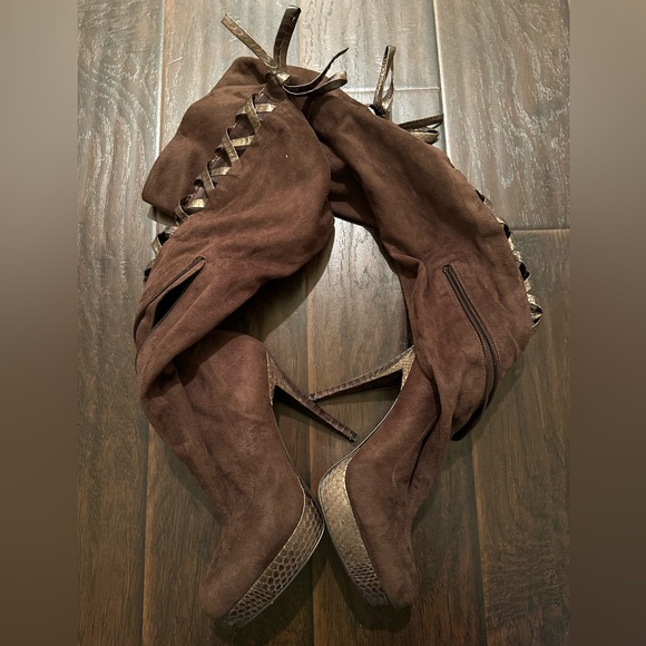 Bebe Madison Boot - Picture 4 of 9